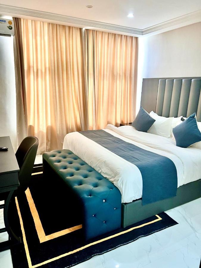 Lifestyle Luxury Hotel And Residence Elwa Eksteriør bilde